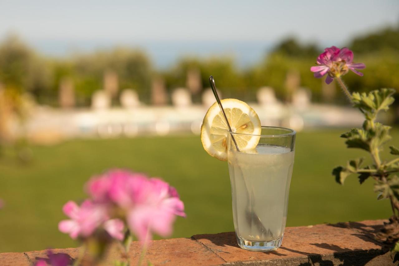 Agriturismo San Leonardello Eksteriør billede
